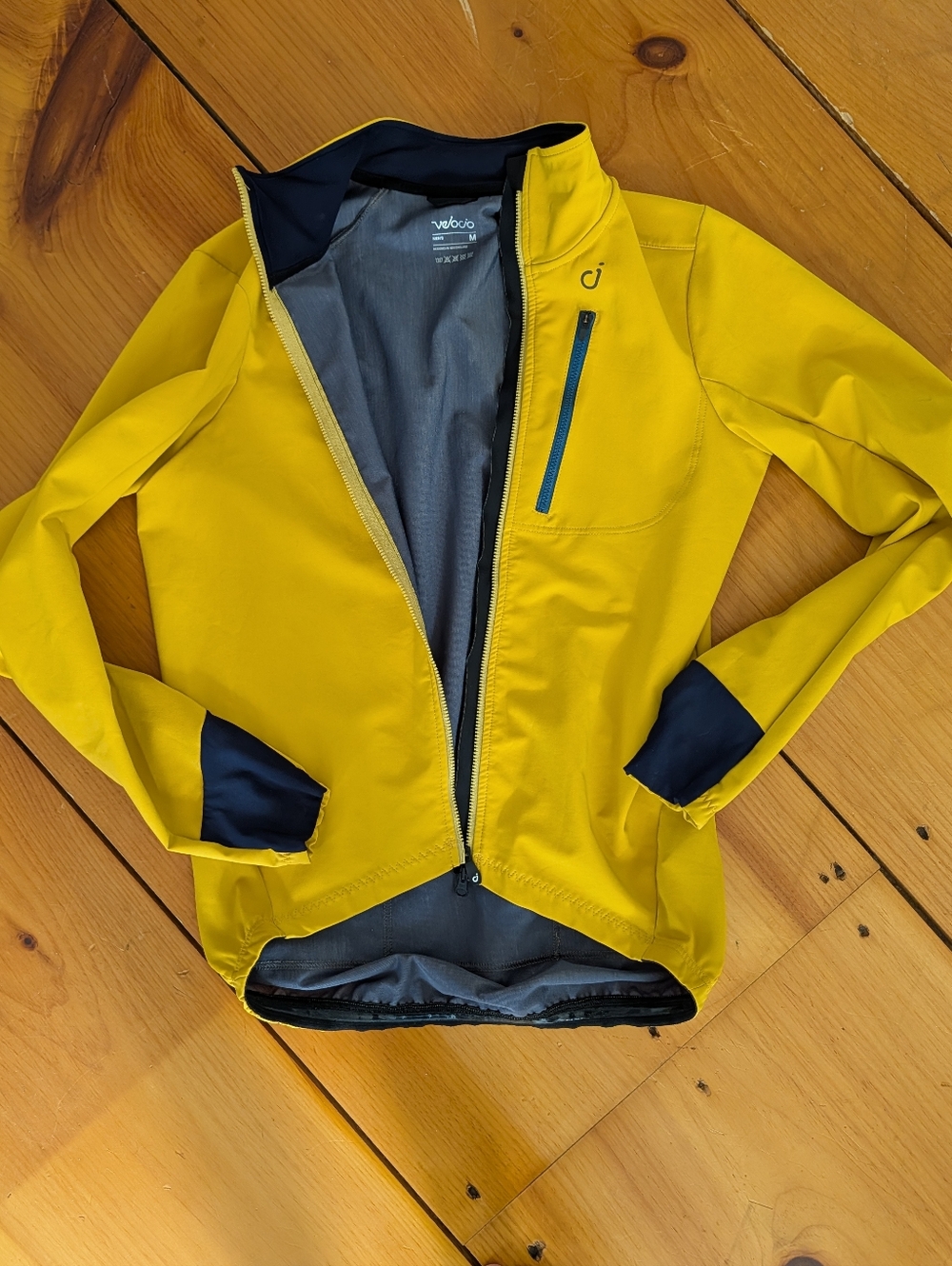 Velocio Signature Softshell Jacket, Men's Medium